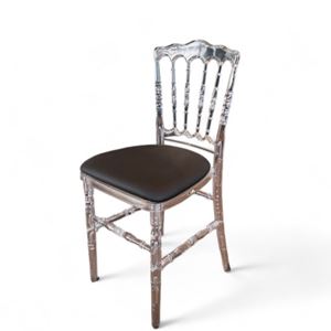 Stoel Parijs transparant met zwarte zitting Stoel Parijs transparant met zwarte zitting